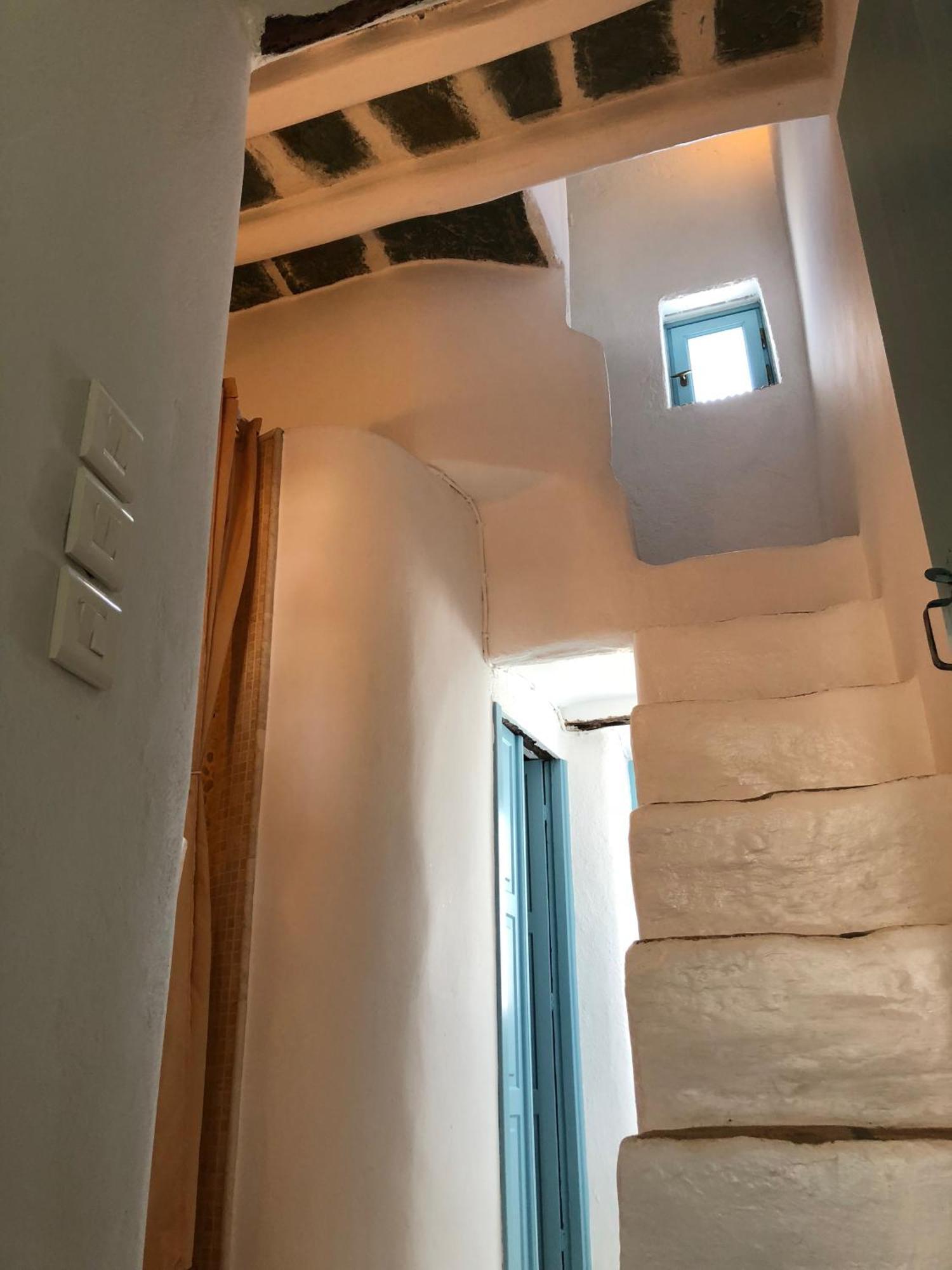 Folegandros-Cliffhouse Villa ภายนอก รูปภาพ