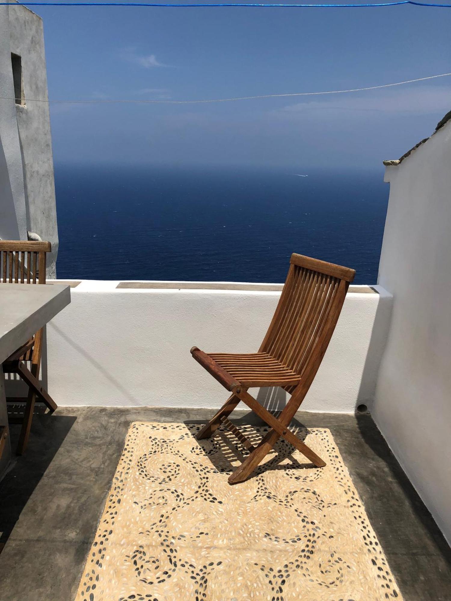 Folegandros-Cliffhouse Villa ภายนอก รูปภาพ