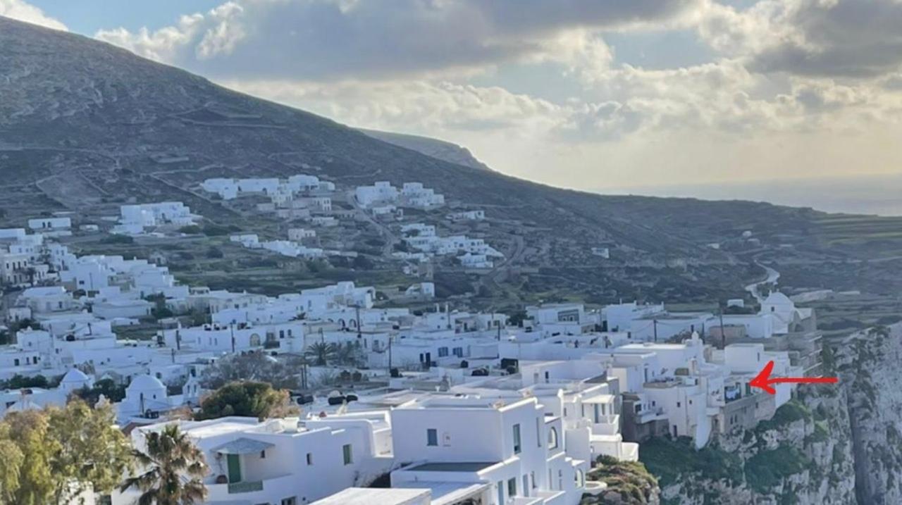 Folegandros-Cliffhouse Villa ภายนอก รูปภาพ