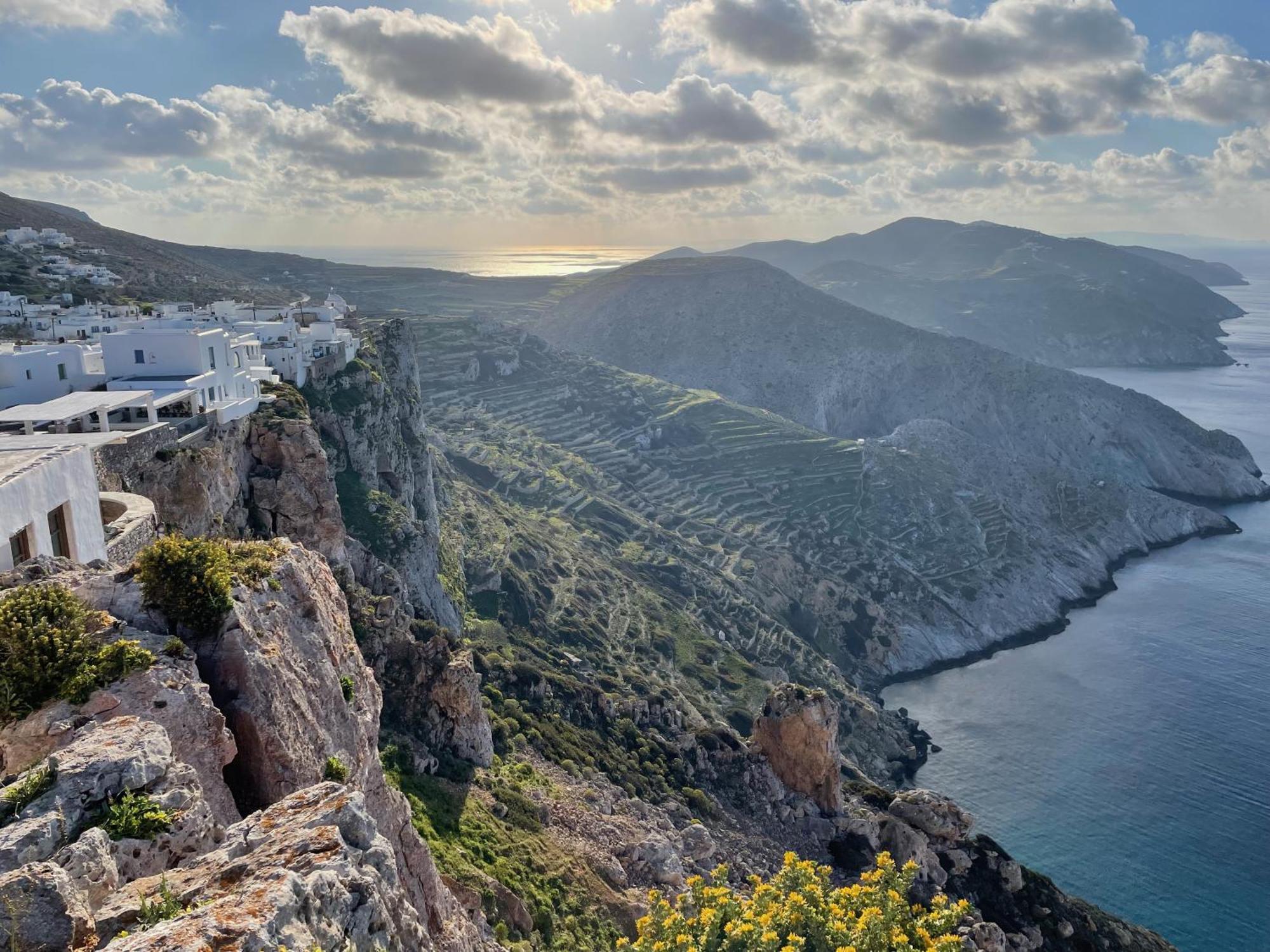 Folegandros-Cliffhouse Villa ภายนอก รูปภาพ