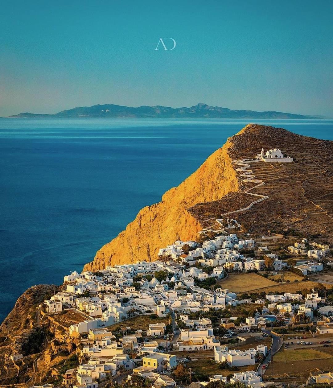 Folegandros-Cliffhouse Villa ภายนอก รูปภาพ