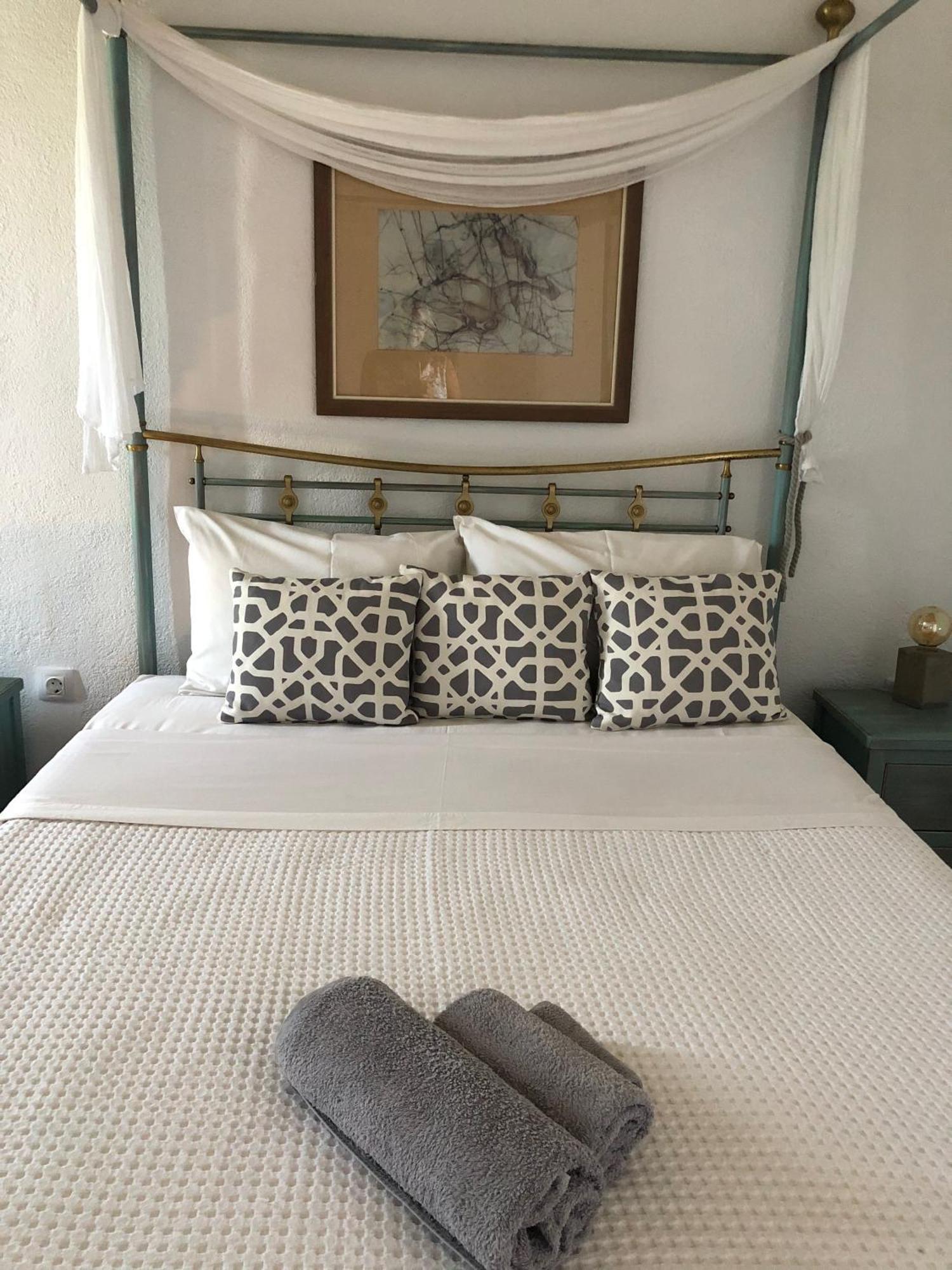 Folegandros-Cliffhouse Villa ภายนอก รูปภาพ