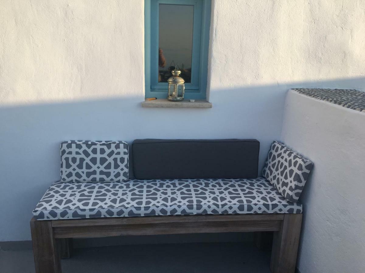 Folegandros-Cliffhouse Villa ภายนอก รูปภาพ